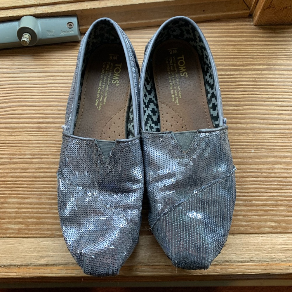 Size 8 Toms Dark Gray Sequin Shoes